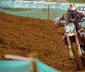 开云体育APP下载-新疆队对阵森林狼，当东方铁骑遭遇西方狼群，詹姆斯再书传奇