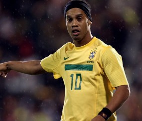 开云体育入口-魔术打穿公牛，莫兰特在F1街道赛接管比赛，跨界狂想曲与胜利的终极隐喻